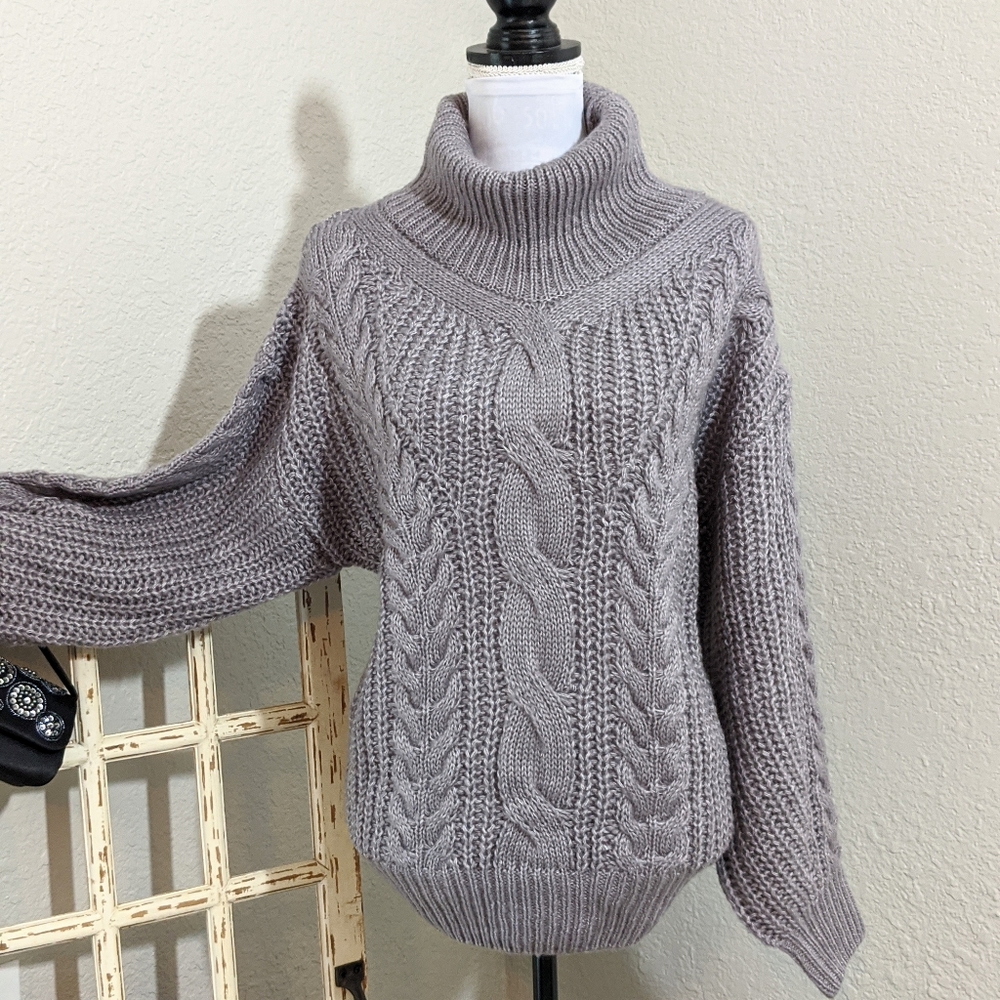 New Chunky Turtleneck Cable knit Sweater - Picture 4 of 7